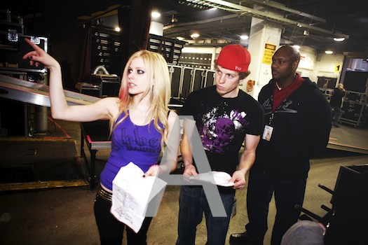 13.jpg - avril at soundcheck